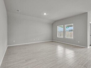 1336 Tierra Blanca Dr in Fort Worth, TX - Foto de edificio - Building Photo