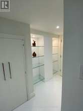 19 Teddington Park Ave in Toronto, ON - Building Photo - Building Photo