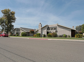 1406 DeWitt Ave in Clovis, CA - Building Photo - Building Photo