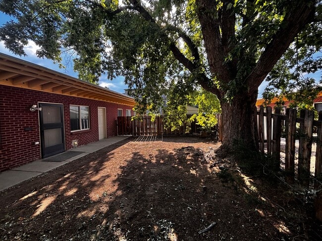 property at 285 Laurel St