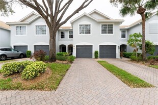 16126 Caldera Ln, Unit 328 in Naples, FL - Building Photo