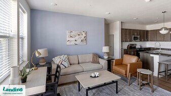 170 Graphics Dr in Madison, AL - Building Photo