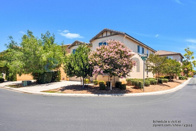 7174 Copper Sky in Corona, CA - Building Photo - Building Photo