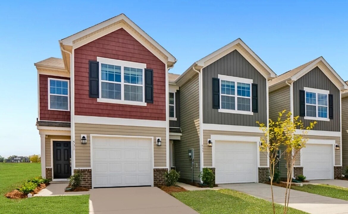 218 Bones Rd in Gilbert, SC - Building Photo