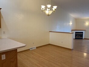 W7087 Buttercup Ct in Greenville, WI - Building Photo - Building Photo
