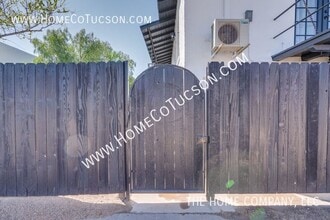 940 E Florita St in Tucson, AZ - Building Photo - Building Photo