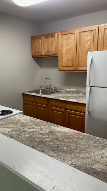 Pine Harbor Apartments