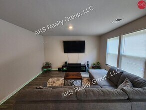 1603 U W Clemon Dr in Birmingham, AL - Building Photo - Building Photo