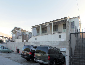 628-634 S Bonnie Beach Pl in Los Angeles, CA - Building Photo - Building Photo