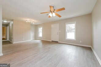 52 Andover Dr in Jonesboro, GA - Building Photo - Building Photo