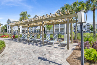 The Crossings At Milestone in Pensacola, FL - Foto de edificio - Building Photo