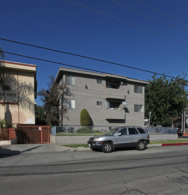 1701 Commonwealth Ave in Los Angeles, CA - Building Photo - Building Photo