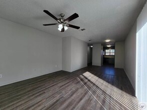 4 Robin Dr in Nash, TX - Building Photo - Building Photo