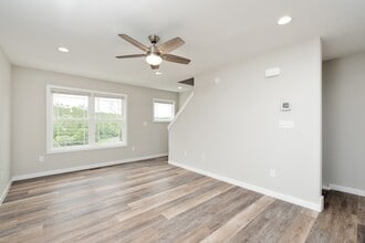 1008 Seth Dr in Staunton, VA - Building Photo - Building Photo