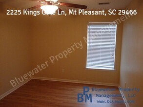2225 Kings Gate Ln in Mount Pleasant, SC - Building Photo - Building Photo