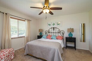 180 Furse Lakes Cir in Naples, FL - Building Photo