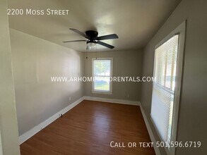 2200 Moss St in North Little Rock, AR - Building Photo - Building Photo
