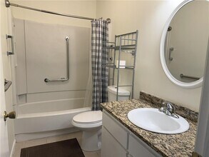 475 Mount Vernon Hwy NE in Sandy Springs, GA - Building Photo - Building Photo
