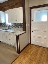 949 Main St-Unit -2 in Walpole, MA - Foto de edificio - Building Photo