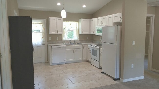 5405 NW 6th Pl in Ocala, FL - Building Photo - Building Photo