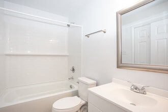 Gorman Crossings in Raleigh, NC - Foto de edificio - Interior Photo