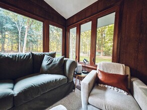 1008 W Singing Woods Rd in Edelstein, IL - Building Photo - Building Photo