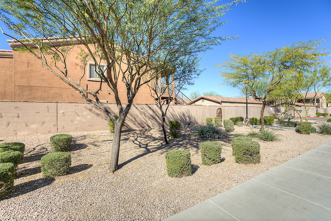 Fernwood Court Apartments in Phoenix, AZ - Building Photo - Building Photo