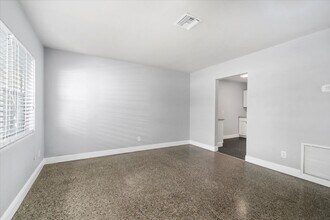 4123 18th Pl in Vero Beach, FL - Building Photo - Building Photo