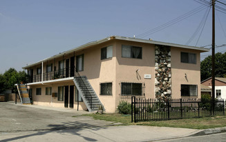 2723 Nevada Ave Apartments