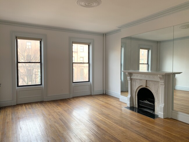 231 Beacon St, Unit 3 in Boston, MA - Building Photo - Building Photo