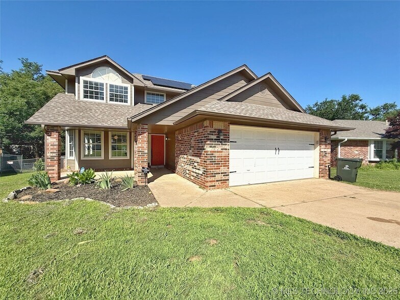 3610 E 55th Pl in Sand Springs, OK - Building Photo