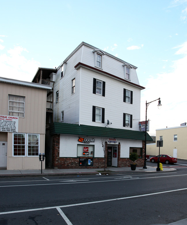 109-111 Millbury St in Worcester, MA - Building Photo - Building Photo