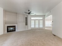 912 Julies Trail in Edmond, OK - Foto de edificio - Building Photo