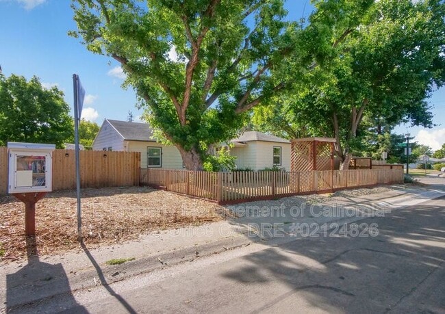 4741 60th St in Sacramento, CA - Building Photo - Building Photo