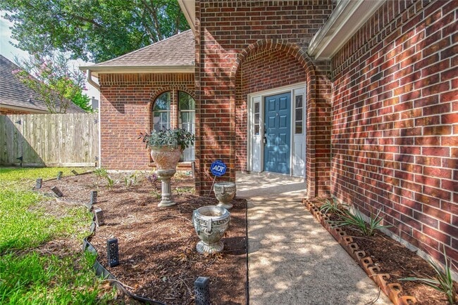 10131 Wayward Wind Ln in Houston, TX - Building Photo - Building Photo