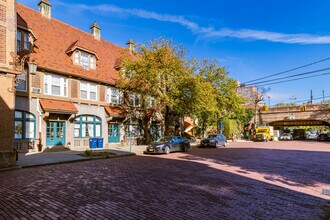 12 Station Sq in Forest Hills, NY - Building Photo - Building Photo