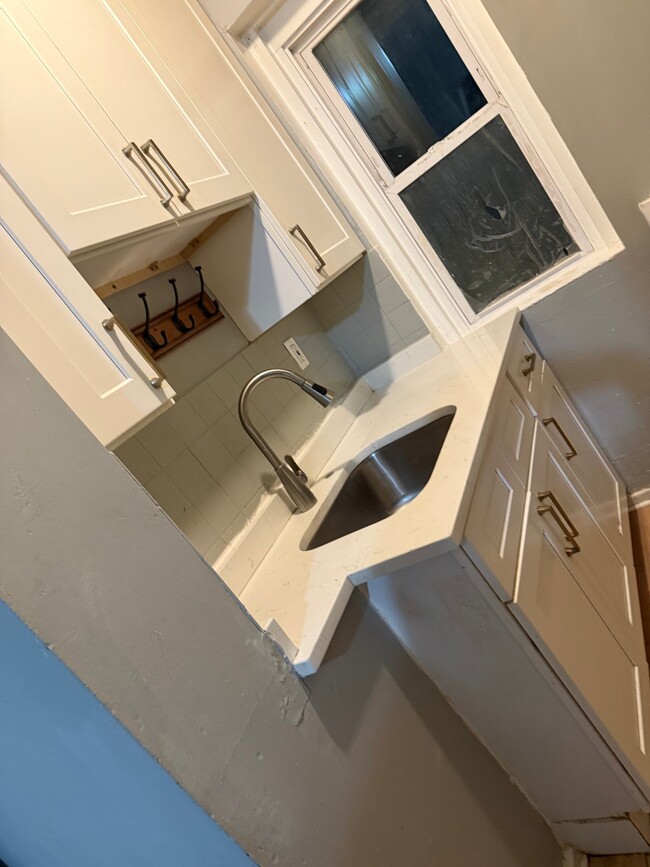167 Walnut St, Unit 1