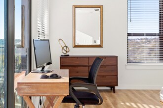 1619 Lakeshore Dr in Canyon Lake, TX - Building Photo - Building Photo