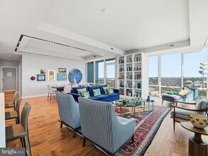 1781 N Pierce St in Arlington, VA - Building Photo - Building Photo