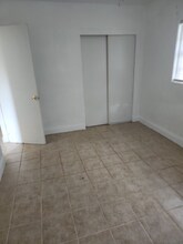 1043 30th St NW in Winter Haven, FL - Building Photo - Building Photo