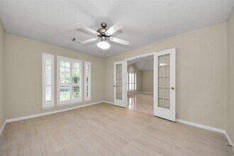 10214 White Oak Trail Ln in Houston, TX - Building Photo - Building Photo