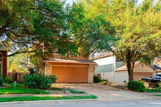 15224 Sarah's Creek Dr in Pflugerville, TX - Building Photo - Building Photo