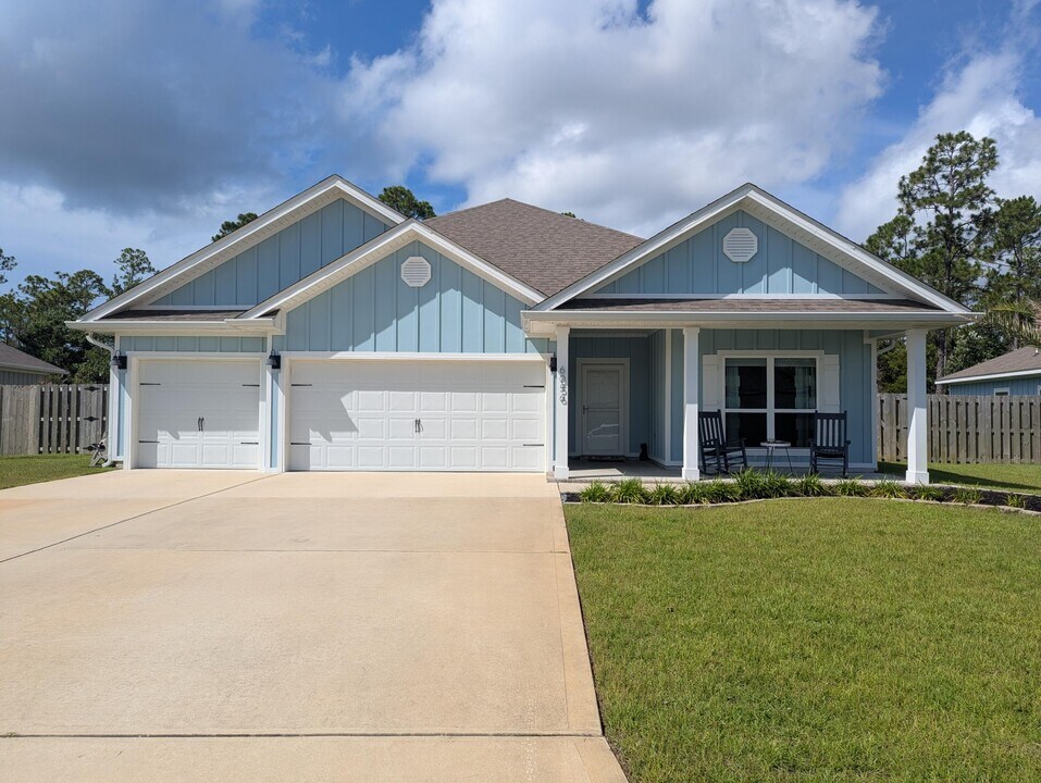 6056 Forest Bay Ave in Gulf Breeze, FL - Building Photo