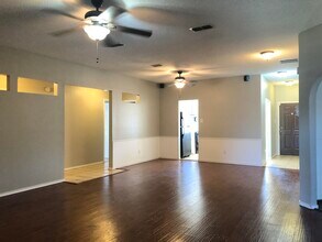 402 Juneau Ave in Lubbock, TX - Building Photo - Building Photo