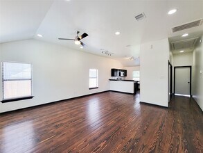 1904 Davis St in Houston, TX - Building Photo - Building Photo