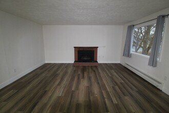 11105 W Electric Ave in Spokane, WA - Building Photo - Building Photo