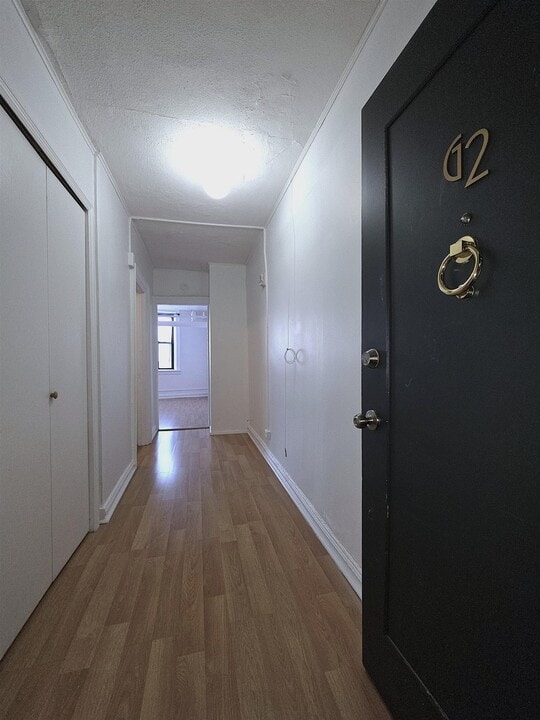 1055 JFK Blvd E in Weehawken, NJ - Building Photo