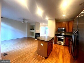 607 Battery Terrace NE in Leesburg, VA - Building Photo - Building Photo