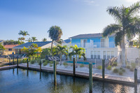 253-255 Tropical Shore Way in Ft. Myers, FL - Building Photo - Building Photo