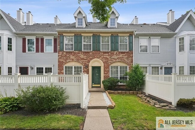 property at 37 Kingston Run